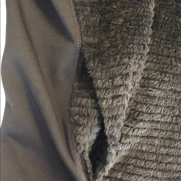 Mountain Hardware Fleece - Picture 3 of 6